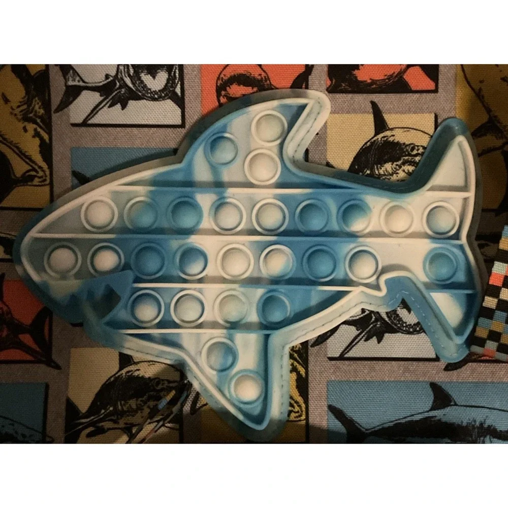 Wonder Nation 4 Pc 17 in Shark Pop It Back Pack With lunch Box,‎ Pencil Case NWT